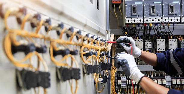 Professional Electrician technician working in Marine, IL